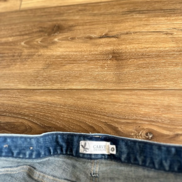 Carve designs womens Jean shorts size 4 - Picture 3 of 5